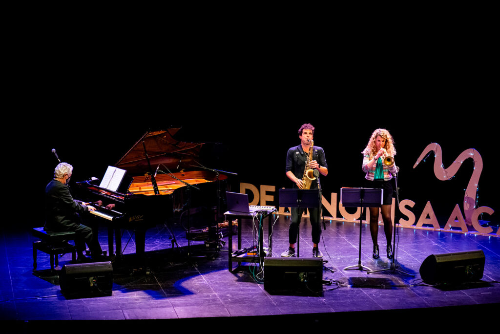Manel Camp - Minorisa a Carst - JAZZ NADAL - Llibert Fortuny, Mireia Farrés i Manel Camp - Teatre Conservatori, Manresa, 29 de desembre de 2021